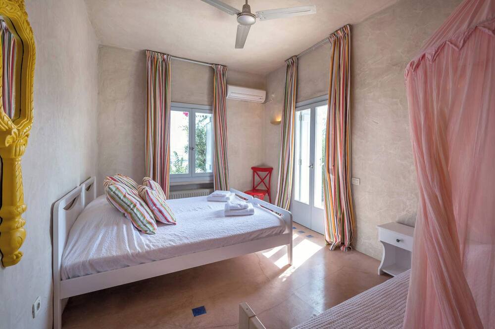 Photo of Bedroom in Naousa