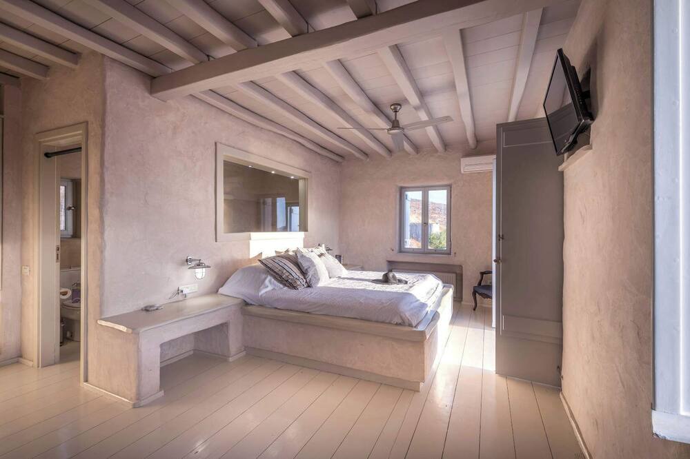 Photo of Bedroom in Naousa