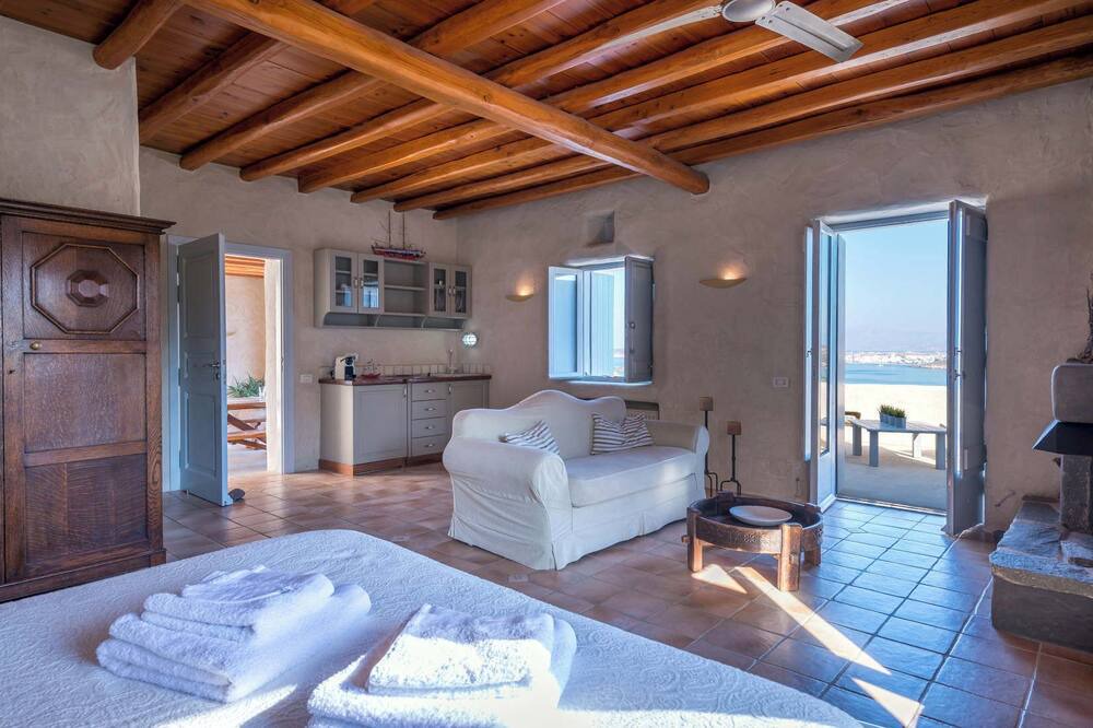 Photo of Bedroom in Naousa