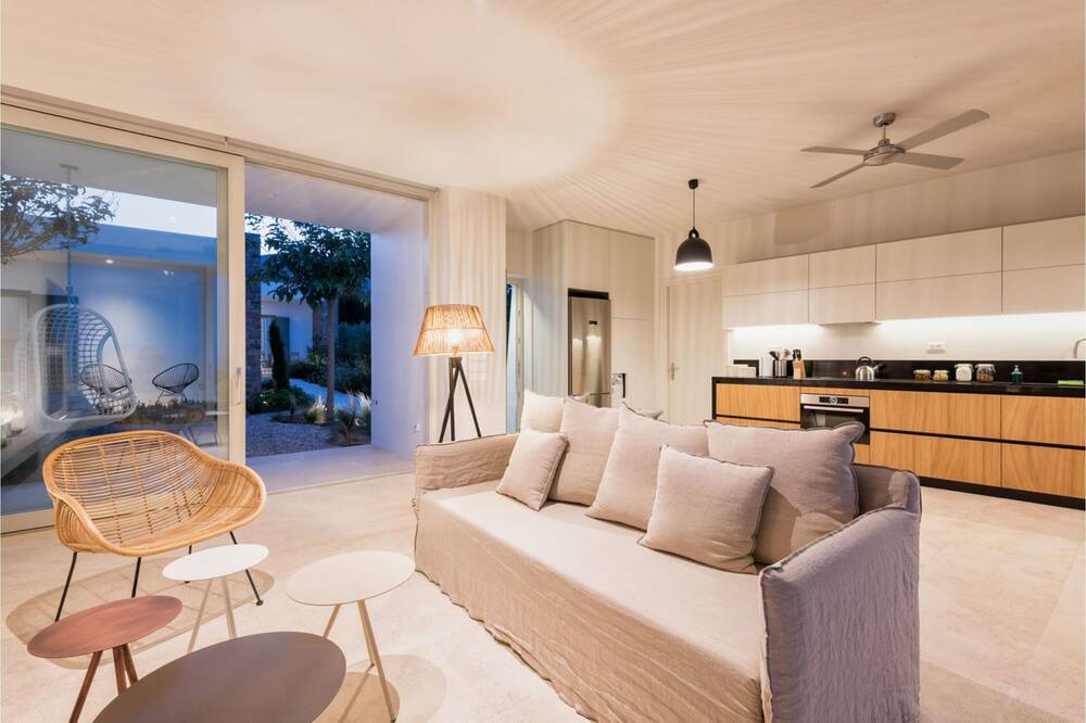 Photo of Livingroom in Drios