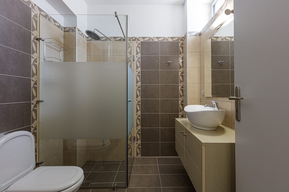 Photo of Bathroom in Plaka