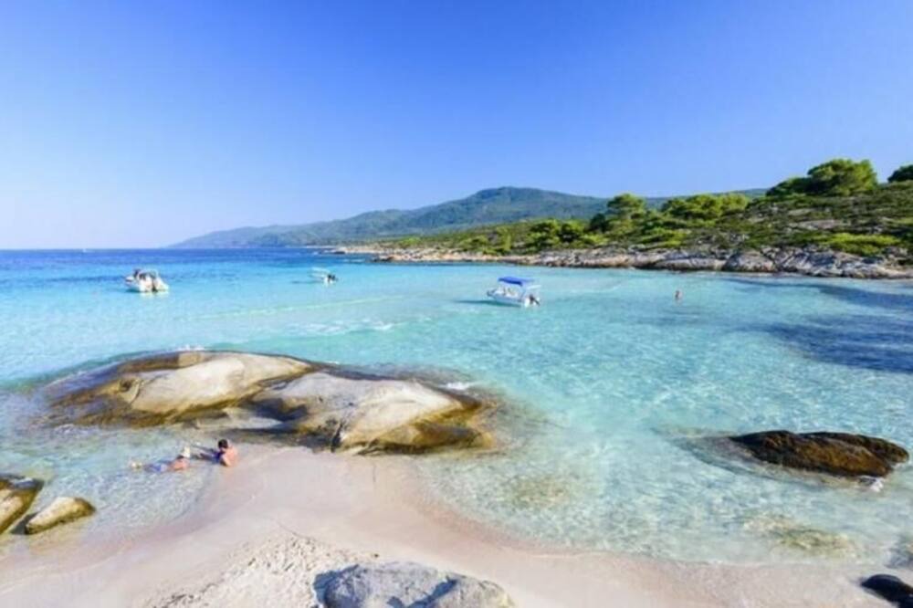 Photo of Others in Aristotelis