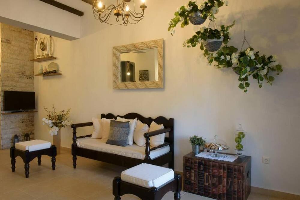 Photo of Livingroom in Aristotelis