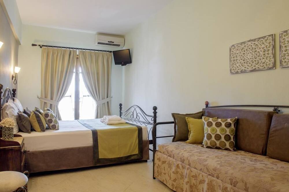 Photo of Bedroom in Aristotelis