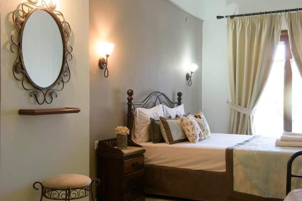 Photo of Bedroom in Aristotelis