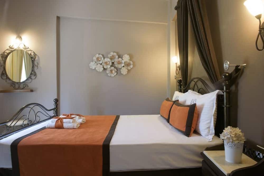 Photo of Bedroom in Aristotelis