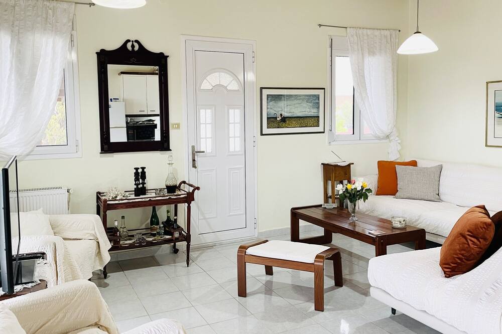Photo of Livingroom in Nea Propontida