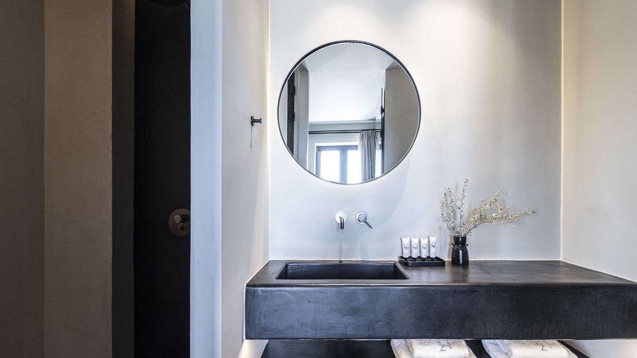 Photo of Bathroom in Kamari