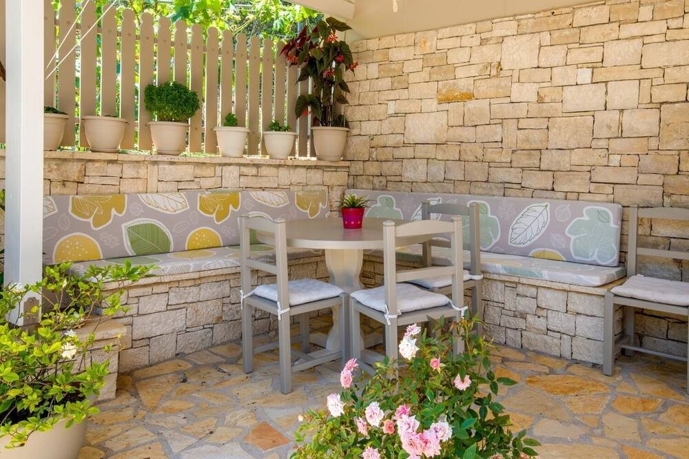 Photo of Patio Balcony in Makratika