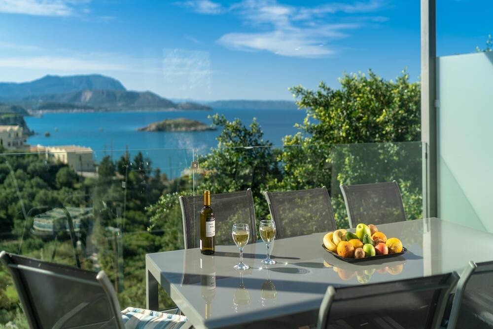 Photo of Patio Balcony in Plaka