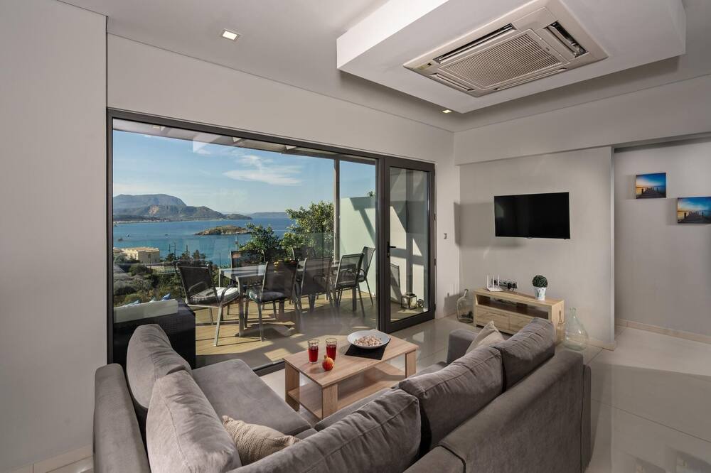 Photo of Livingroom in Plaka