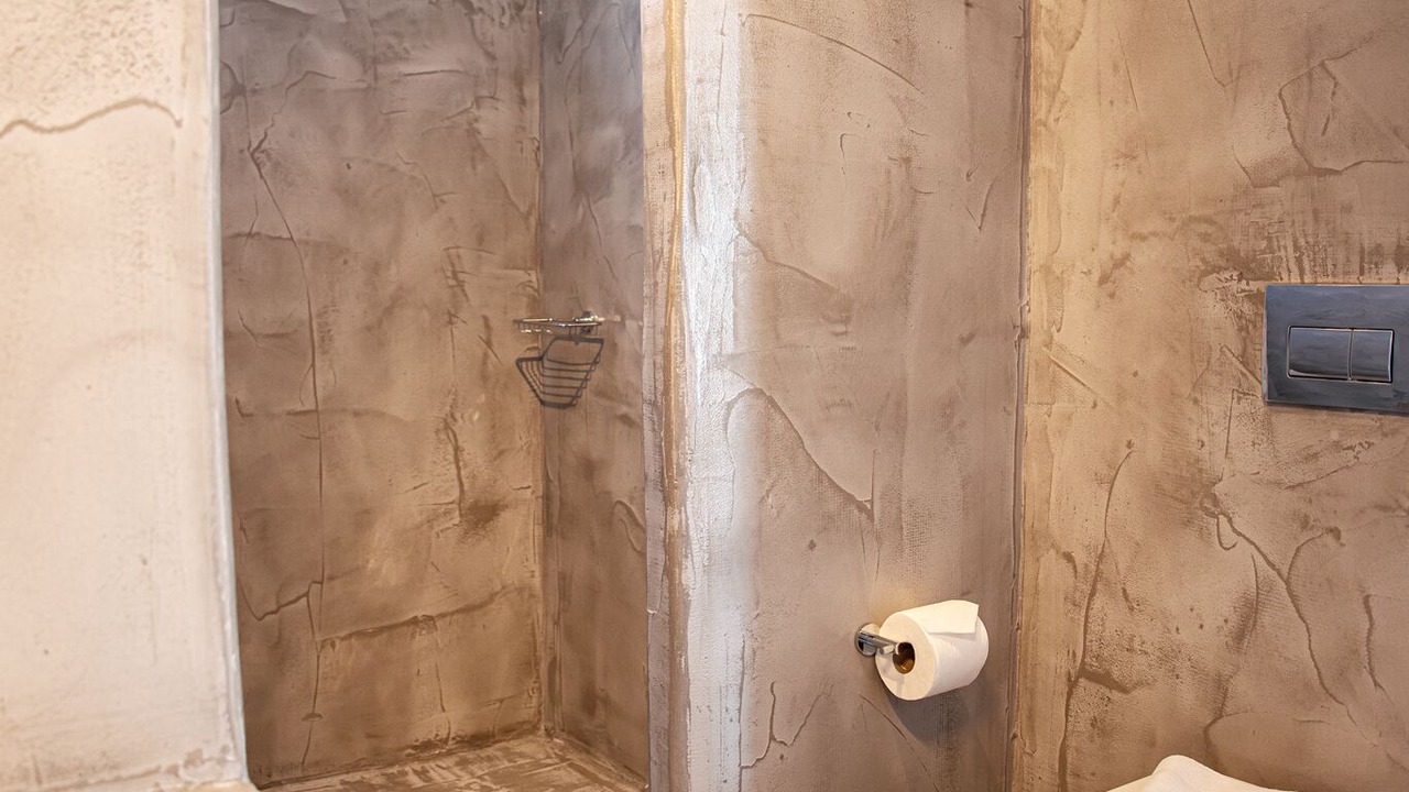 Photo of Bathroom in Kamari