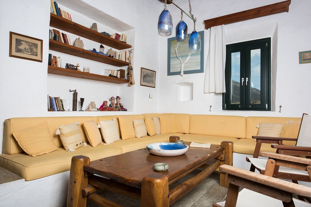 Photo of Livingroom in Platis Gialos