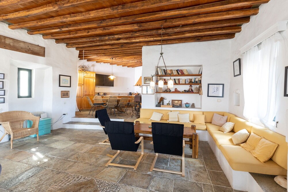 Photo of Livingroom in Platis Gialos