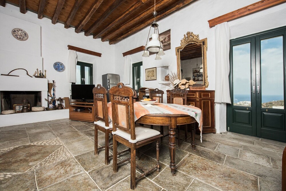 Photo of Livingroom in Platis Gialos