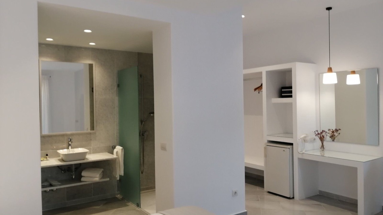 Photo of Bedroom in Parikia