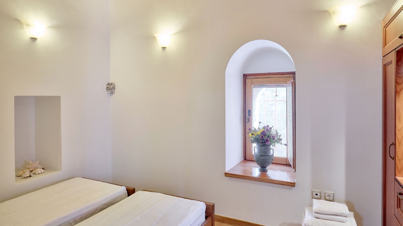 Photo of Bedroom in Kardamyli