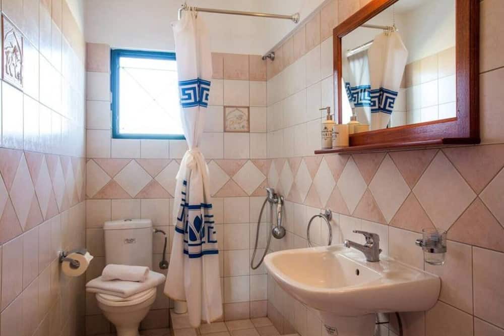 Photo of Bathroom in Votsi