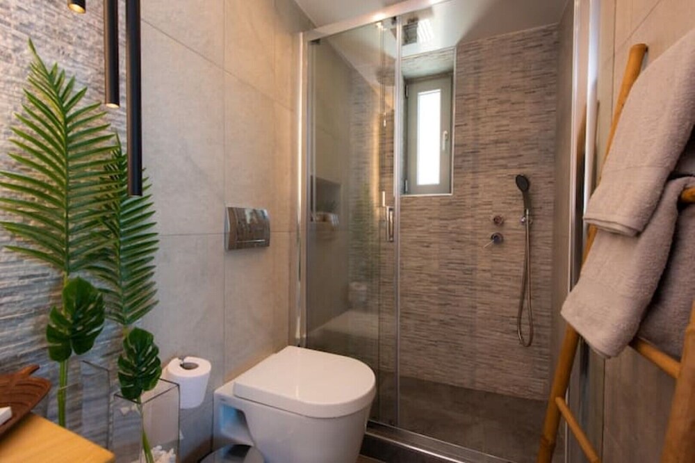 Photo of Bathroom in Vathi