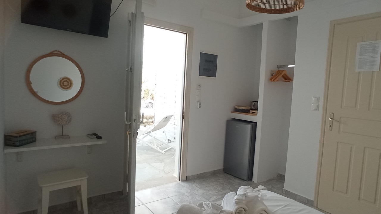 Photo of Bedroom in Platis Gialos