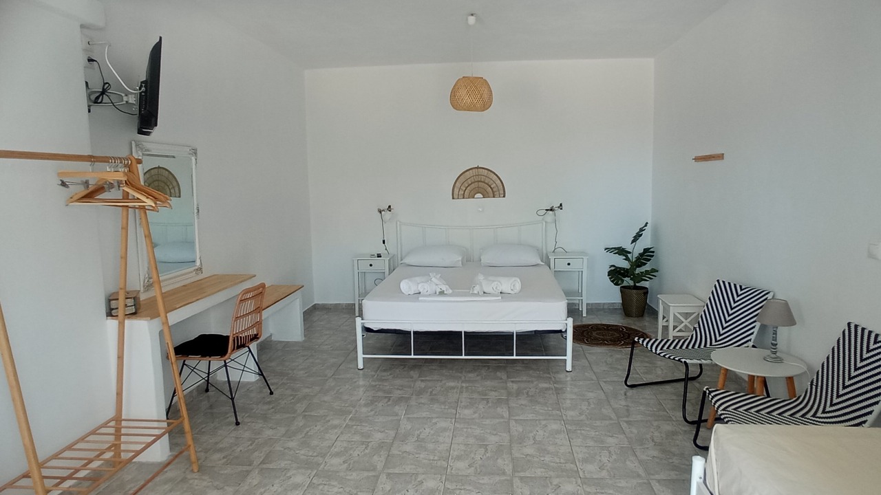 Photo of Bedroom in Platis Gialos