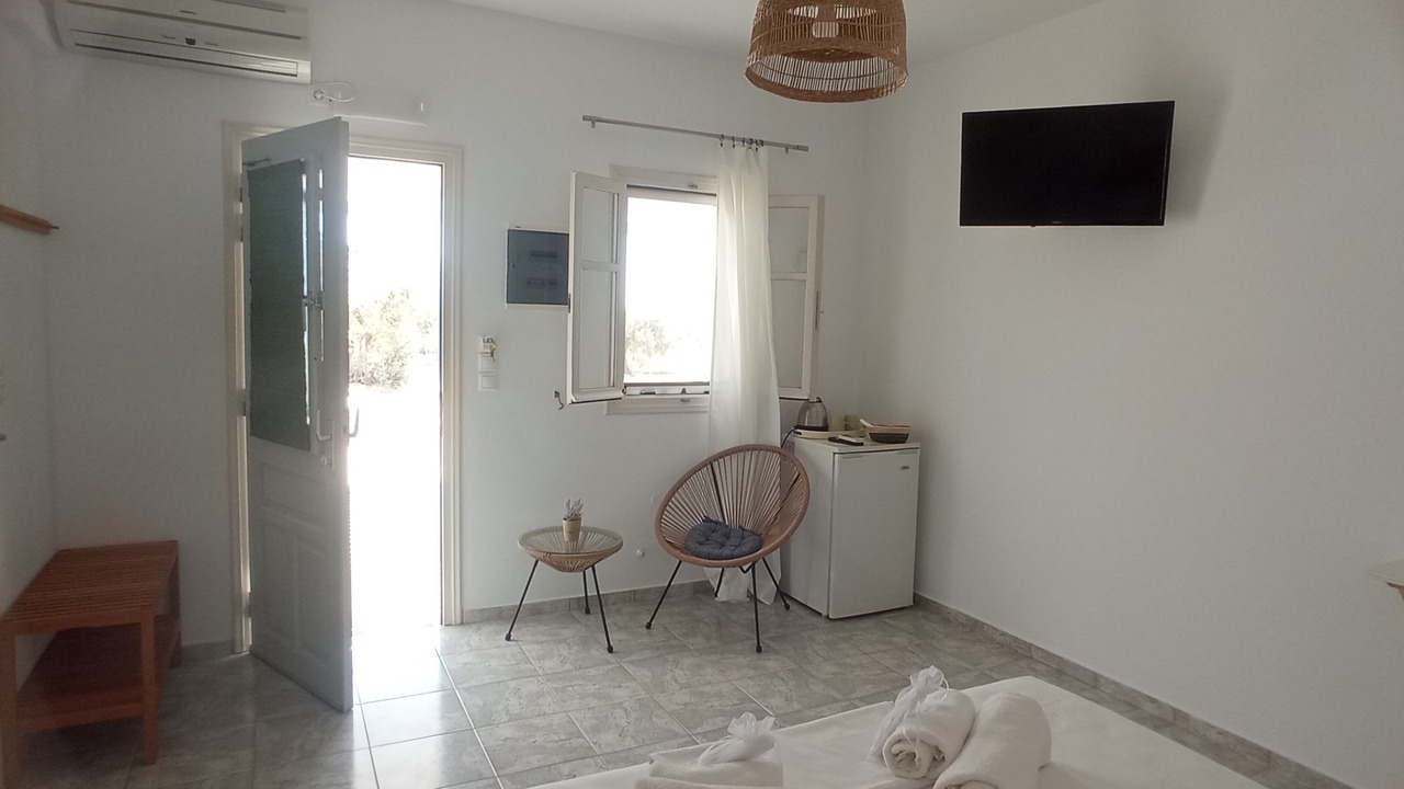 Photo of Bedroom in Platis Gialos