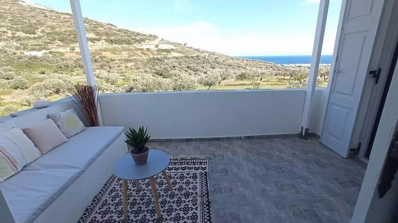 Photo of Bedroom in Platis Gialos