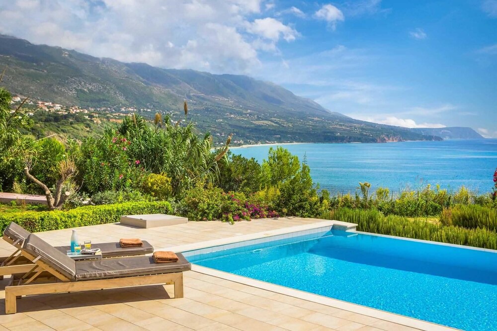 Photo of Outdoor in Karavados