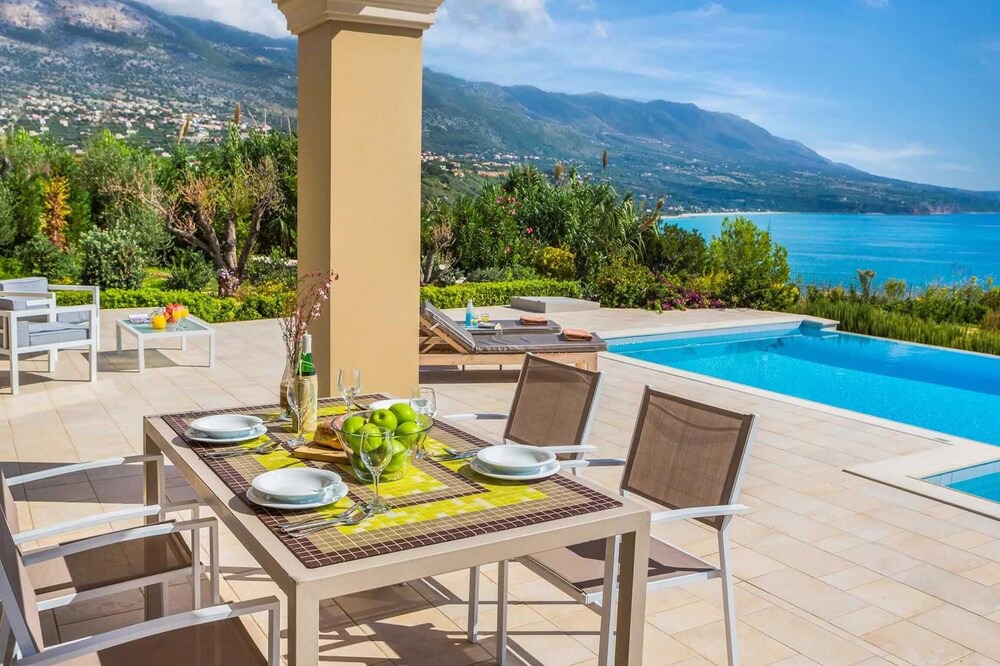 Photo of Outdoor in Karavados