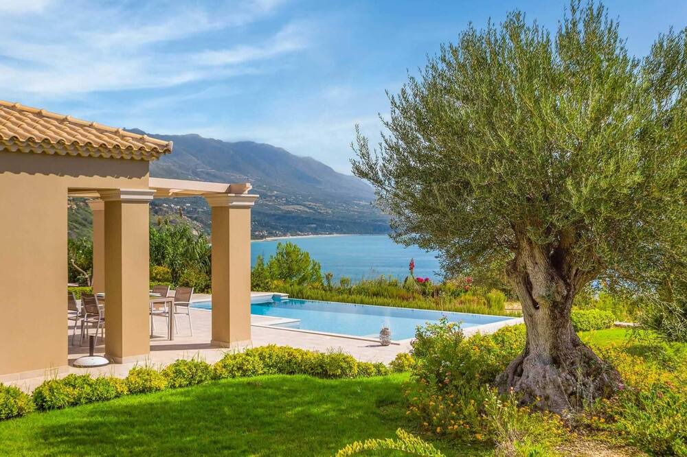 Photo of Outdoor in Karavados