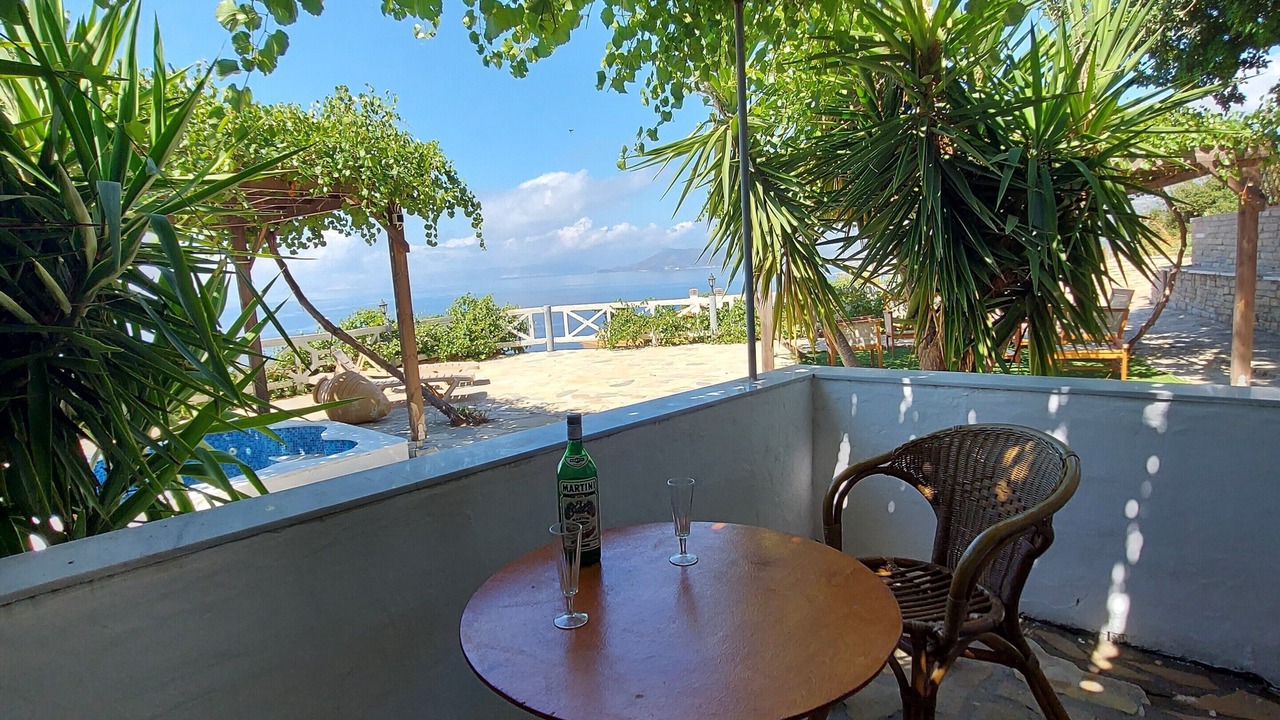 Photo of Patio Balcony in Ormos Koumeikon