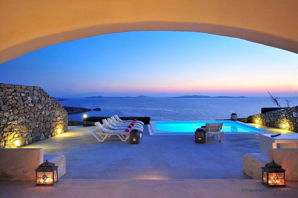 Photo of Patio Balcony in Faros Armenistis