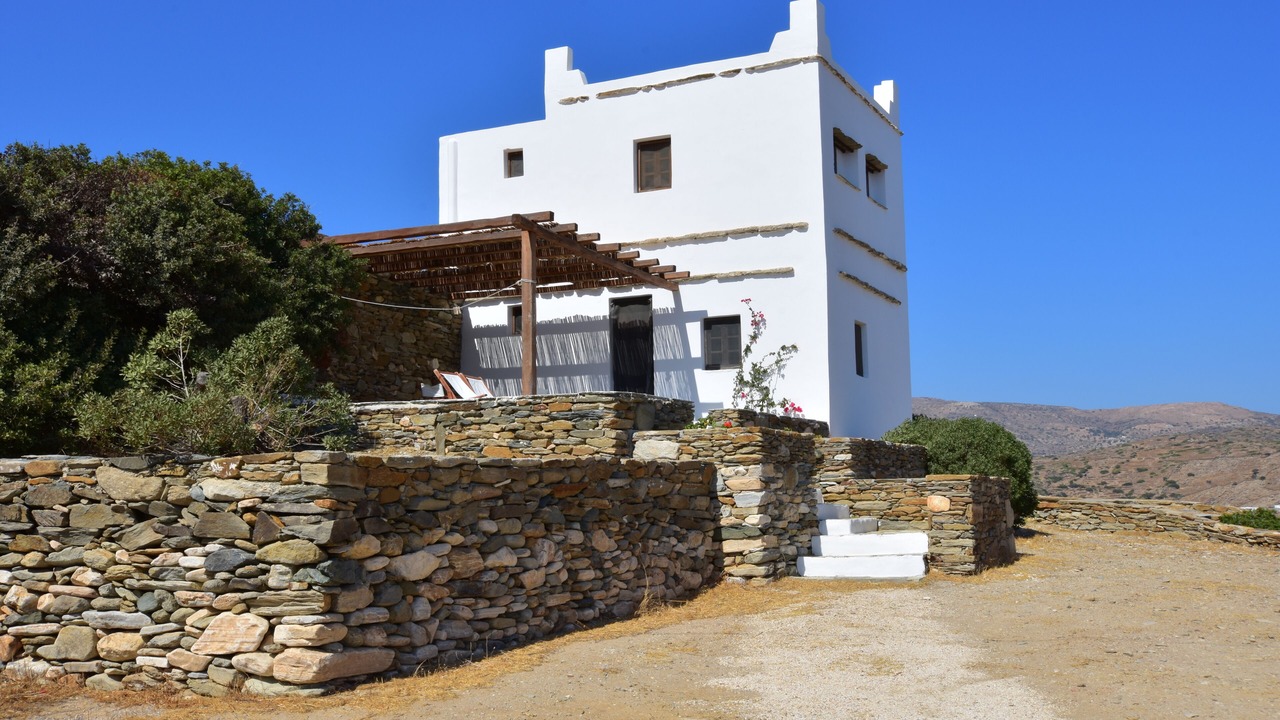 Photo of Bedroom in Ios Town