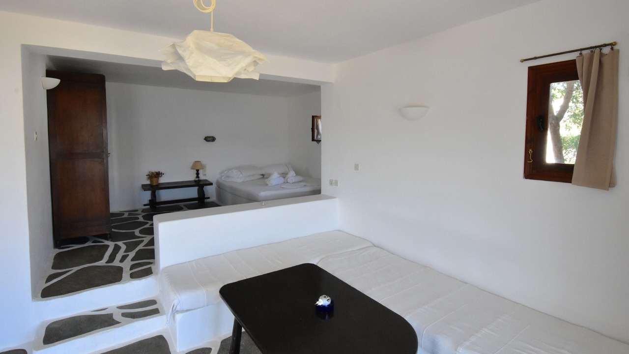 Photo of Bedroom in Ios Town