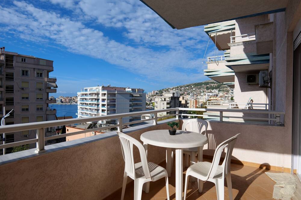Photo of Patio Balcony in Qender
