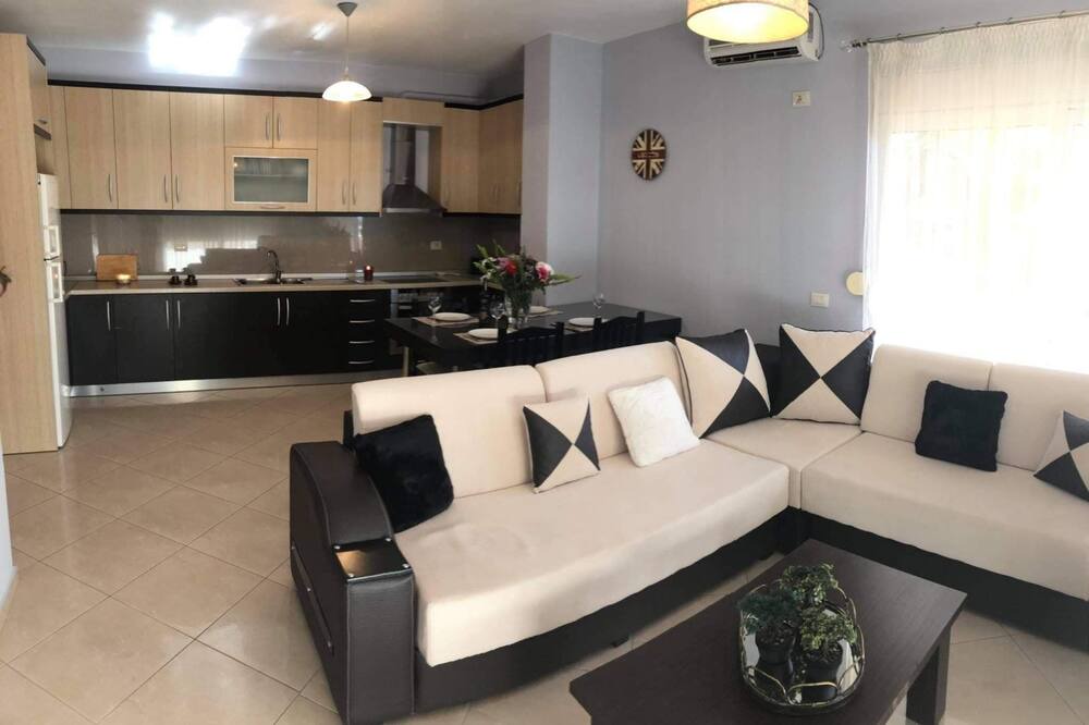Photo of Livingroom in Qender