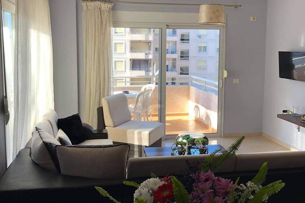Photo of Livingroom in Qender
