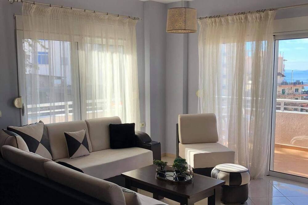 Photo of Livingroom in Qender