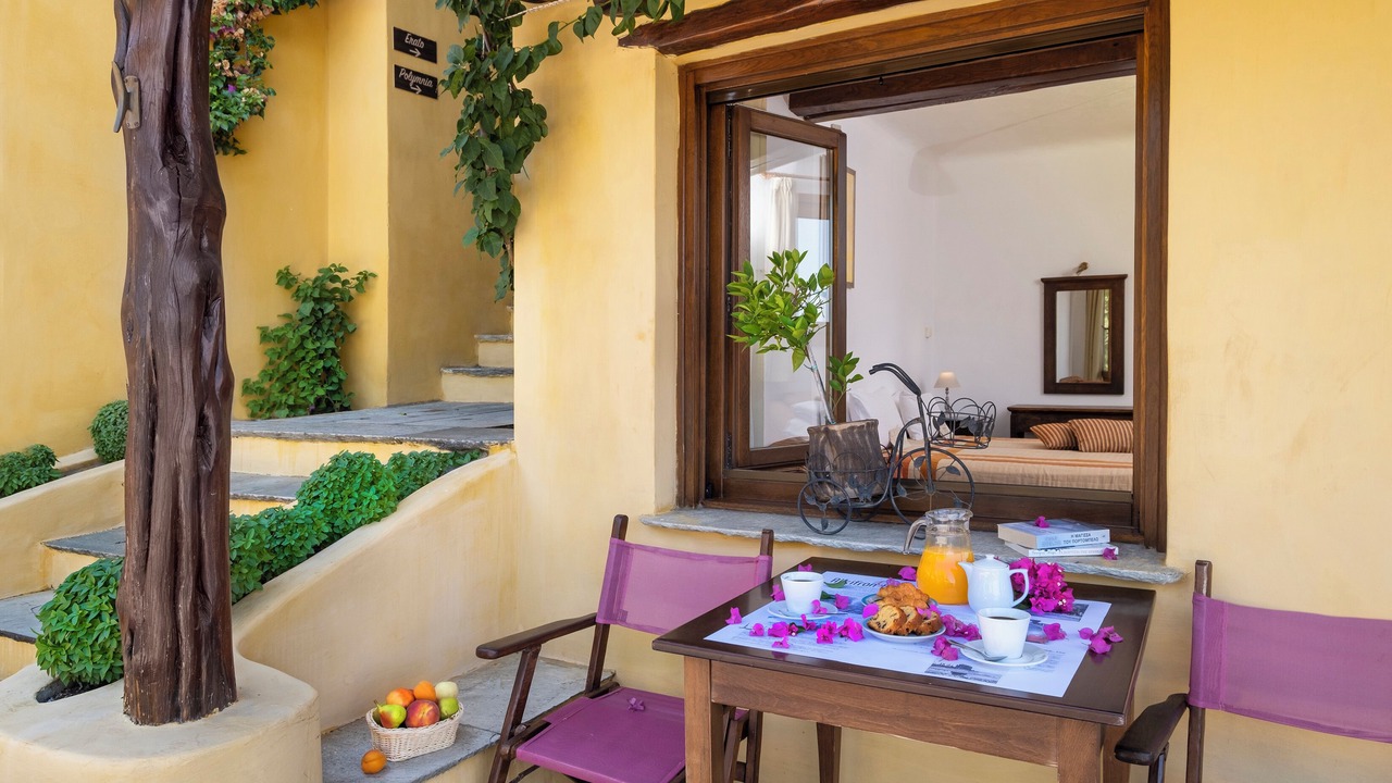 Photo of Patio Balcony in Kala Nera