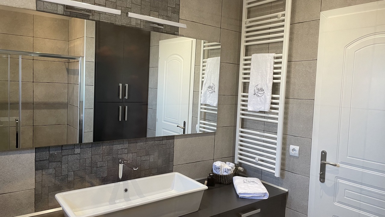 Photo of Bathroom in Kalambaka
