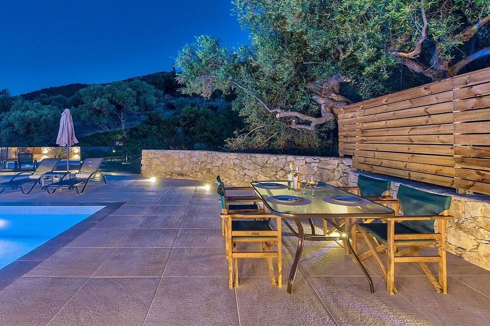 Photo of Patio Balcony in Marathias