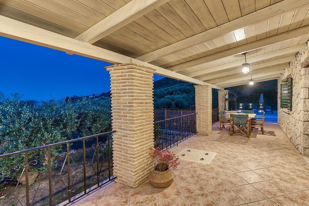 Photo of Patio Balcony in Marathias