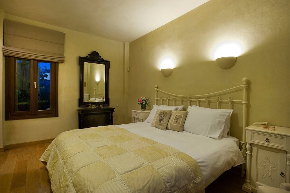 Photo of Bedroom in Minothiana