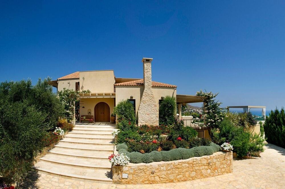 Photo of Outdoor in Minothiana