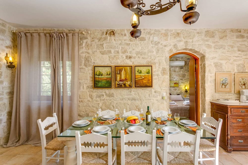 Photo of Kitchen in Analipsi