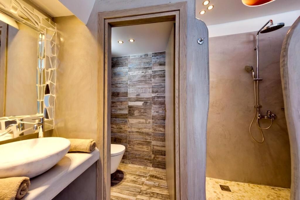 Photo of Bathroom in Drafaki
