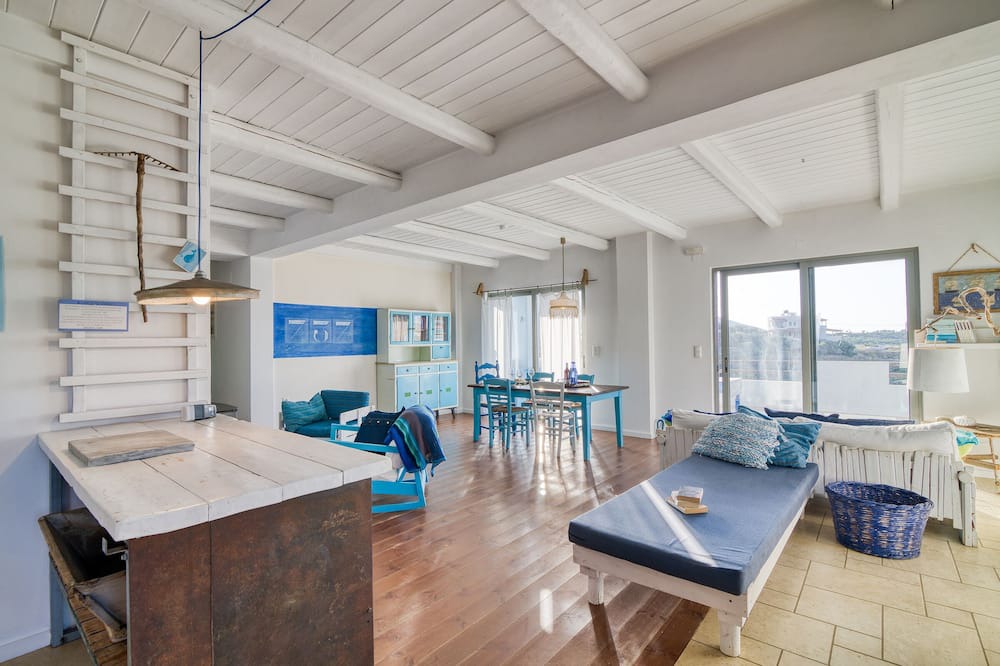 Photo of Livingroom in Achlada