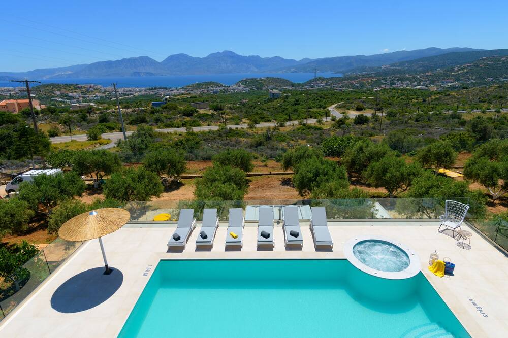 Photo of Outdoor in Agios Nikolaos Town