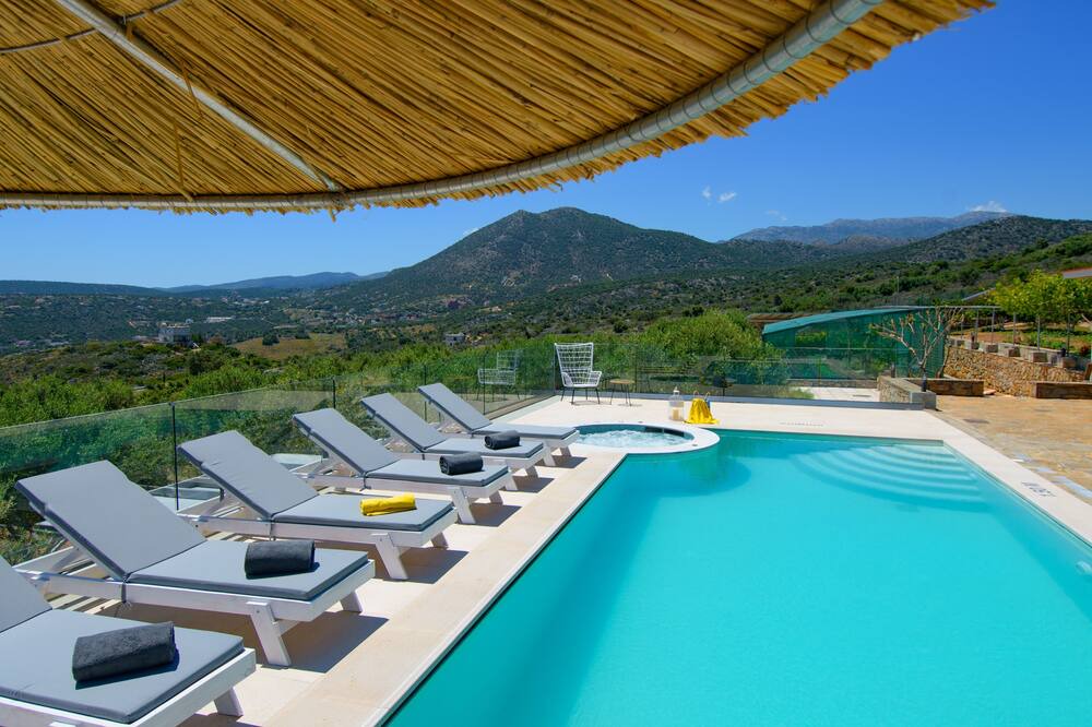 Photo of Outdoor in Agios Nikolaos Town