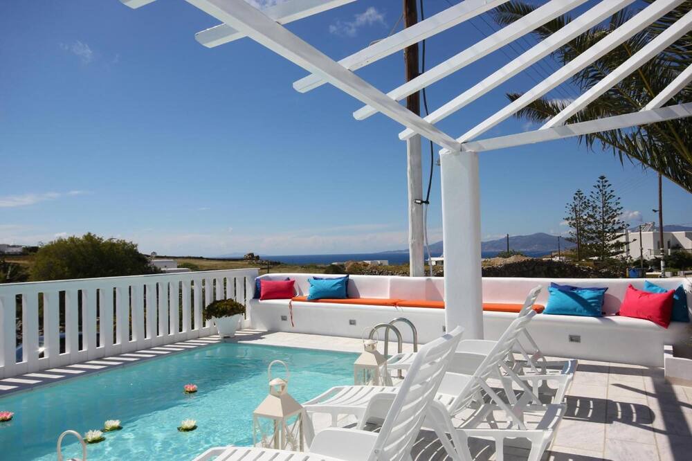 Photo of Outdoor in Glastros